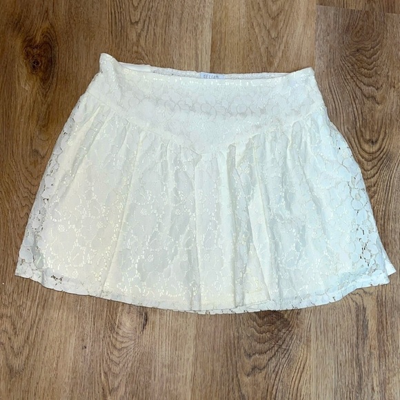 Gorgeous Vintage 90s Delia’s Cream Lace Flowy Lined Pull On Mini Skirt Medium - Picture 2 of 7